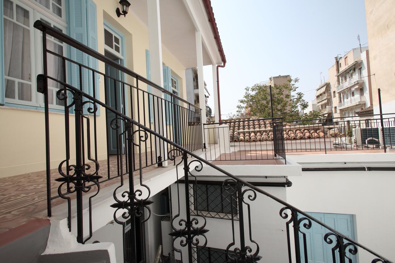 Live In Athens, Thiseio Historic House ภายนอก รูปภาพ