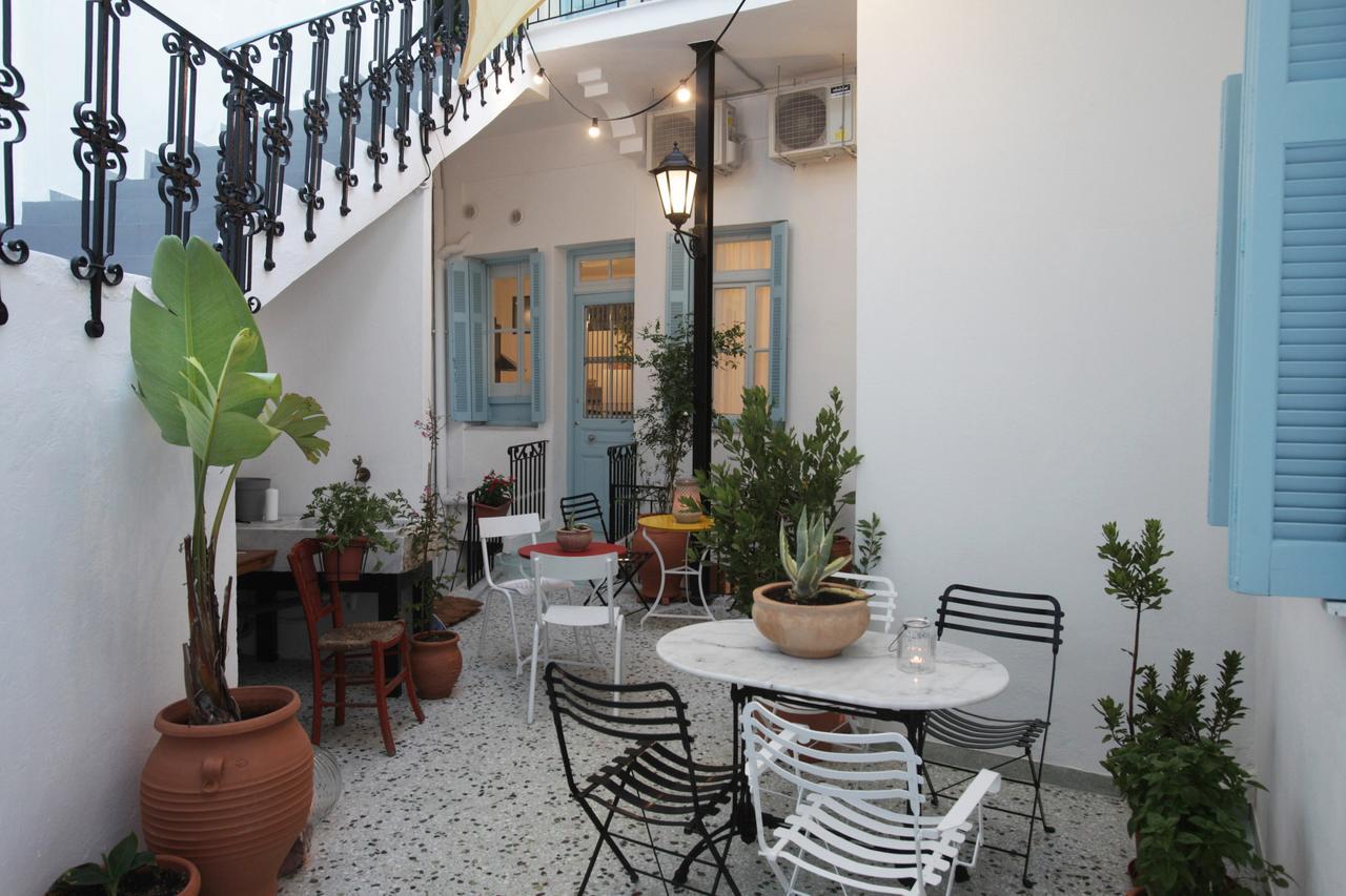 Live In Athens, Thiseio Historic House ภายนอก รูปภาพ
