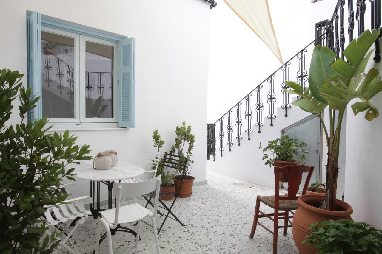 Live In Athens, Thiseio Historic House ภายนอก รูปภาพ