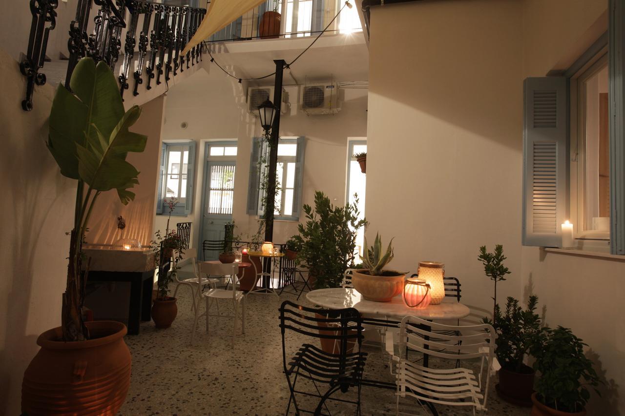 Live In Athens, Thiseio Historic House ภายนอก รูปภาพ
